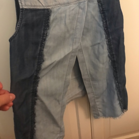 Great denim on denim Bella Dahl tank - Picture 3 of 3